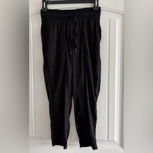 Lululemon Dance Studio Crop Pants Black Women’s Size 6 Unlined Pockets